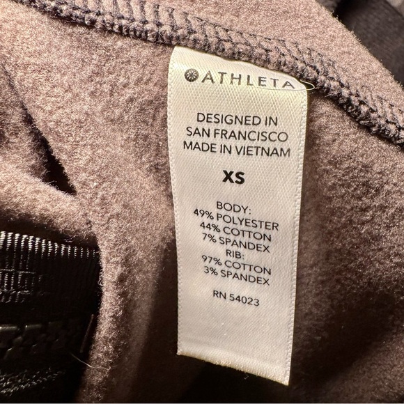 Athleta Triumph Printed Hoodie Black and Gray Camouflage Women’s size XS - Picture 4 of 6
